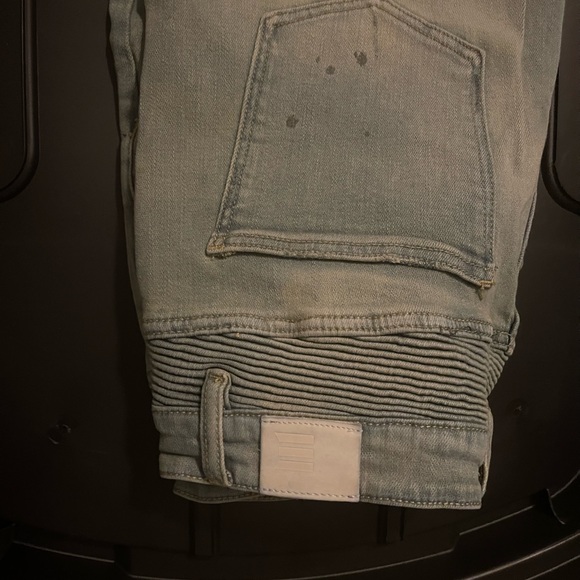 Embellish - Picture 3 of 3